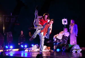 Dancing On The Ringmur III. Foto Stig Hammarstedt