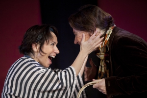 Föreställningsfoto från ENSAMMA MEN TILLSAMMANS. Fotograf: Stig Hammarstedt