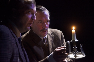 Kvinnan i svart. Foto: Stig Hammarstedt