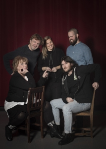 Mina Drömmars Land, Ensemble (Marie NilssonLind, Lee Gotvik, Lennart Bäck, Erik Törner och Joel Kant), Länsteatern 2018. Foto: Anna Sundström