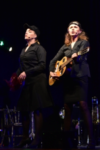 PANG I BYGDEGÅRDEN. Foto: Maja Malm