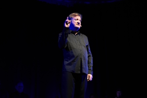 PANG I BYGDEGÅRDEN. Foto: Maja Malm