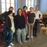 Från vänster: Martyna Lisowska, Lennart Bäck, Robert Wahlström, Erik Törner, Jakob Jonsson, Alexander Moberg. Foto: Länsteatern