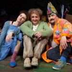 Ensemblen; Maria Lindström (Masarin), Lennart Bäck (Dartanjang) och Thomas Jankert (Loranga). Foto Stig Hammarstedt