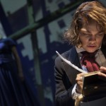 Föreställning JAG VET VEM JAG ÄR. Camilla Eriksson & Malin Karlsson. Foto: Stig Hammarstedt